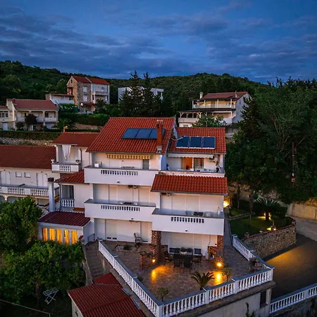 Bajcic Apartment *