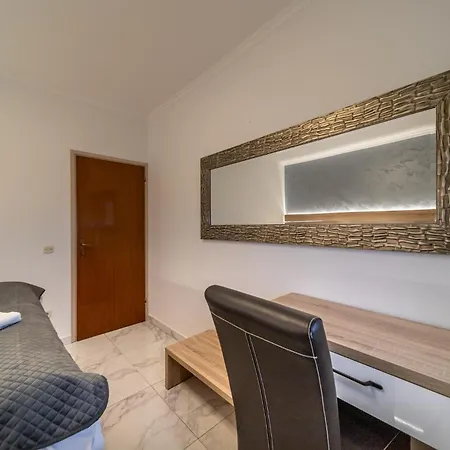 Bajcic Apartment *